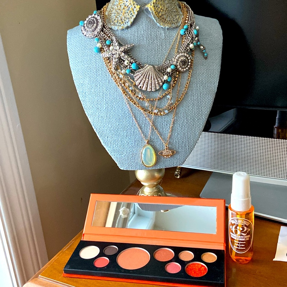 Touch in sol fill up orange eye shadow palette